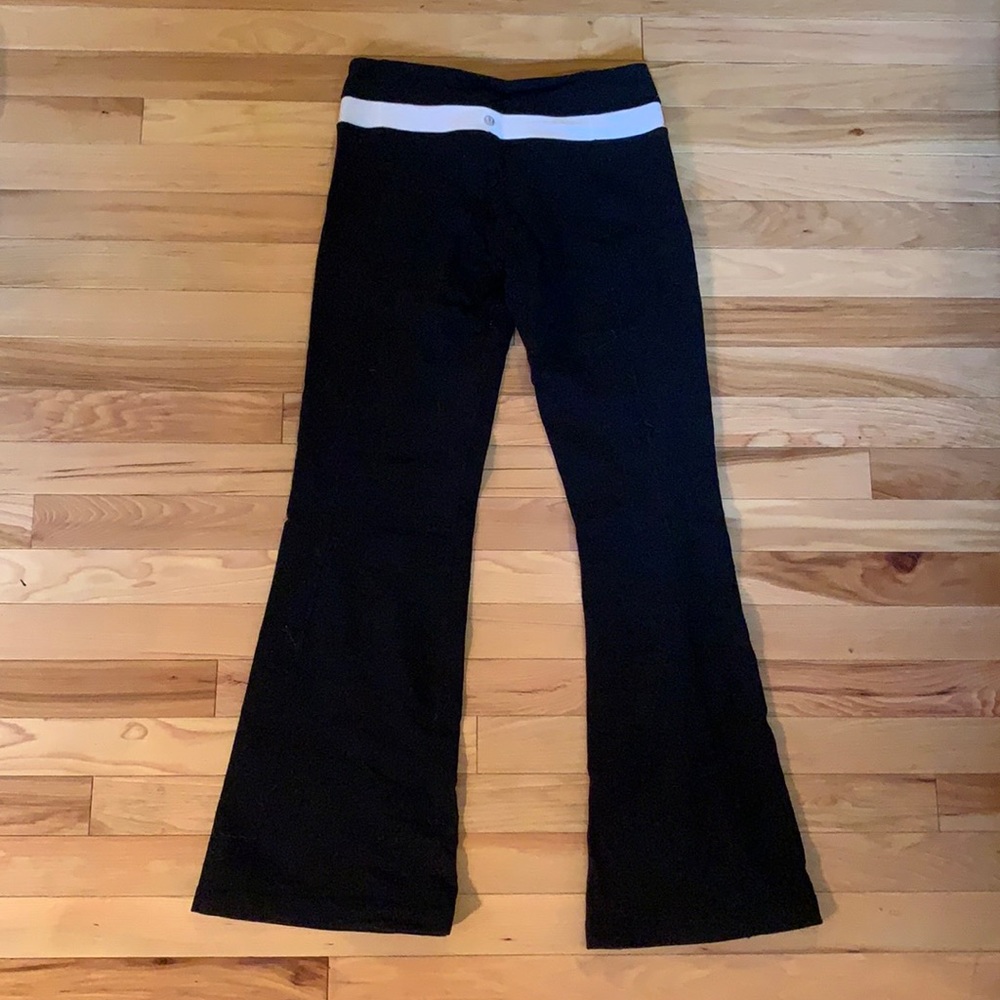 Lululemon yoga pants